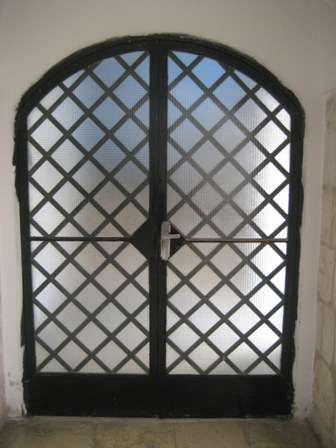 Tours in Jerusalem withe Yishay Shavit - Doors and windows - the four Spharadic synagogues